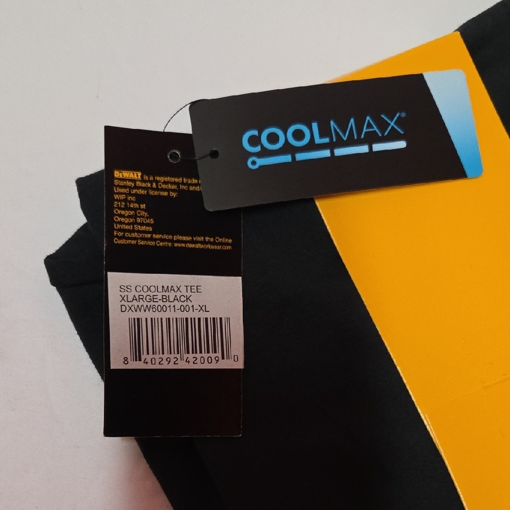 Dewalt Men's Black Moisture-Wicking T-Shirt (XL) - Picture 2 of 2